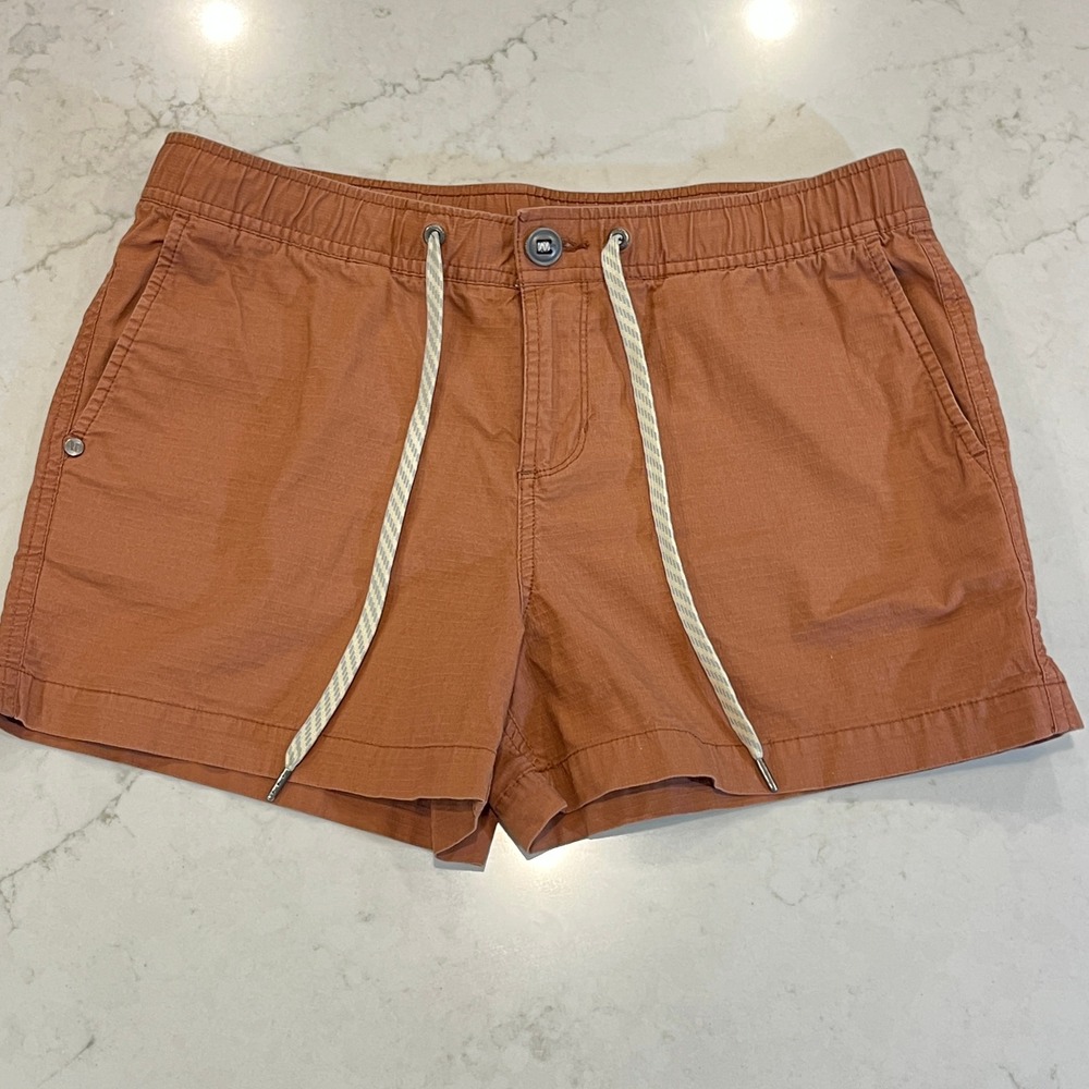Vuori Women's Ripstop Shorts